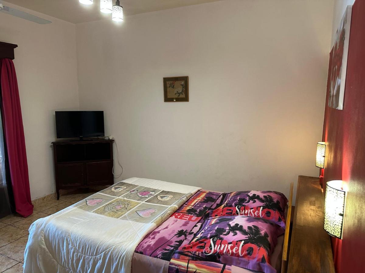 Bed and Breakfast Zoiseaux Pays Saint Pierre Esterno foto