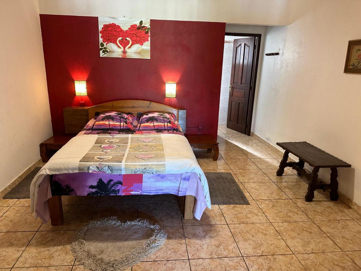 Bed and Breakfast Zoiseaux Pays Saint Pierre Esterno foto